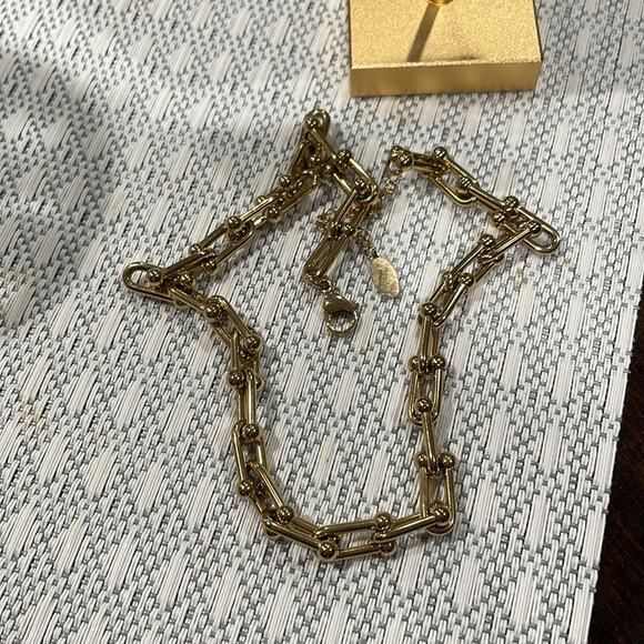 Chain Choker Necklace - Picture 3 of 4